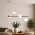 Lustra Modernă 2471/4 CP WH – Metal Auriu, 4 Globuri din Sticlă Albă, 70 cm